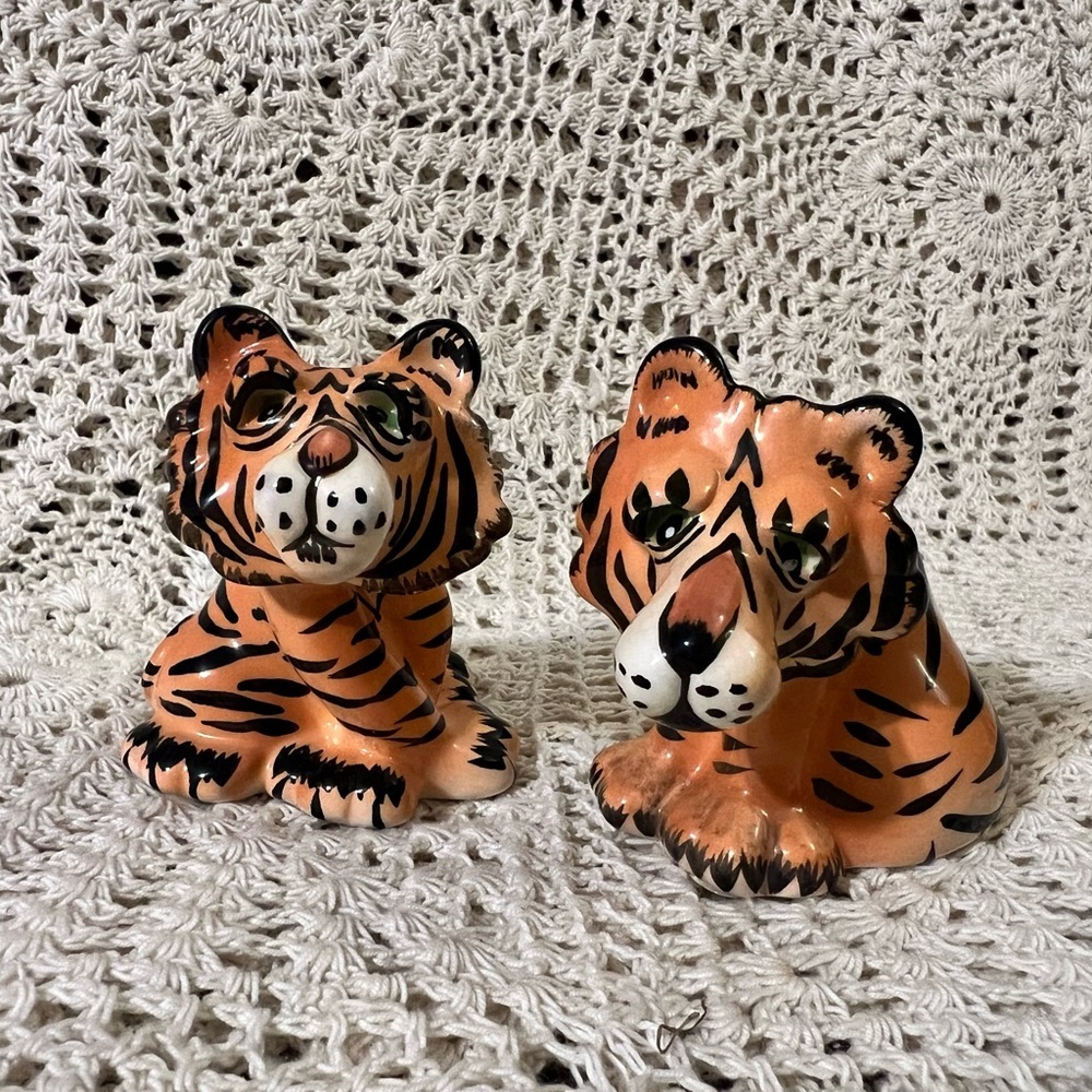Lynda Corneille Ark Safari Vtg Tigers
Salt & Pepper Shakers NWOT - Picture 5 of 6